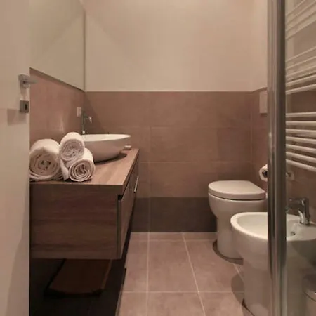 Cenisio Apartamento
