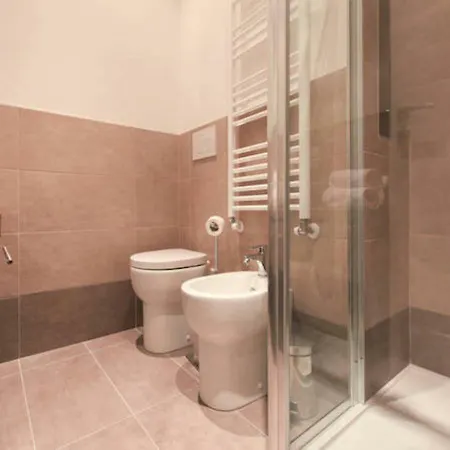 Cenisio Apartment Milan