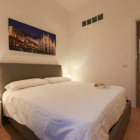 Cenisio Apartment Milan